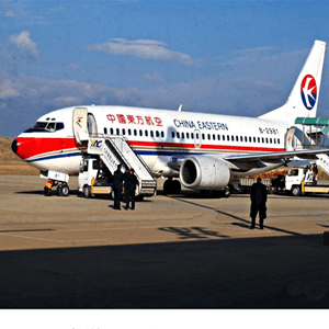 丽江机场物流航空快运业稳步发展的原因是什么？